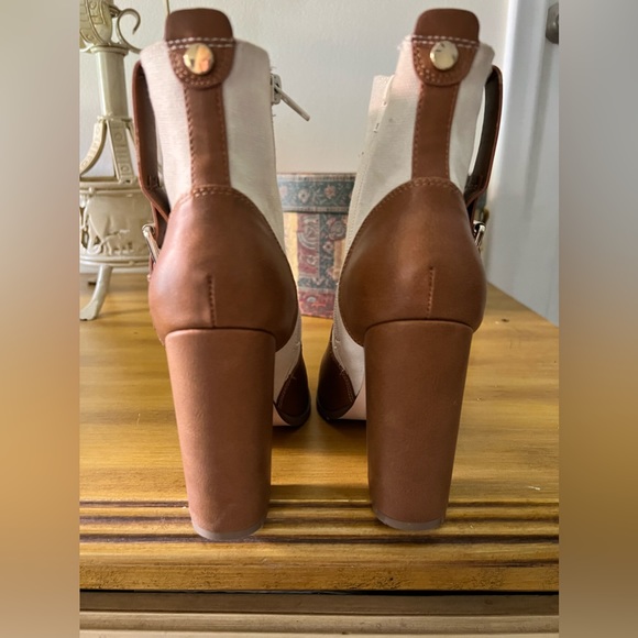 Boots-4 inch stacked heel. Tan and cream leather and fabric with gold details. - Picture 10 of 10